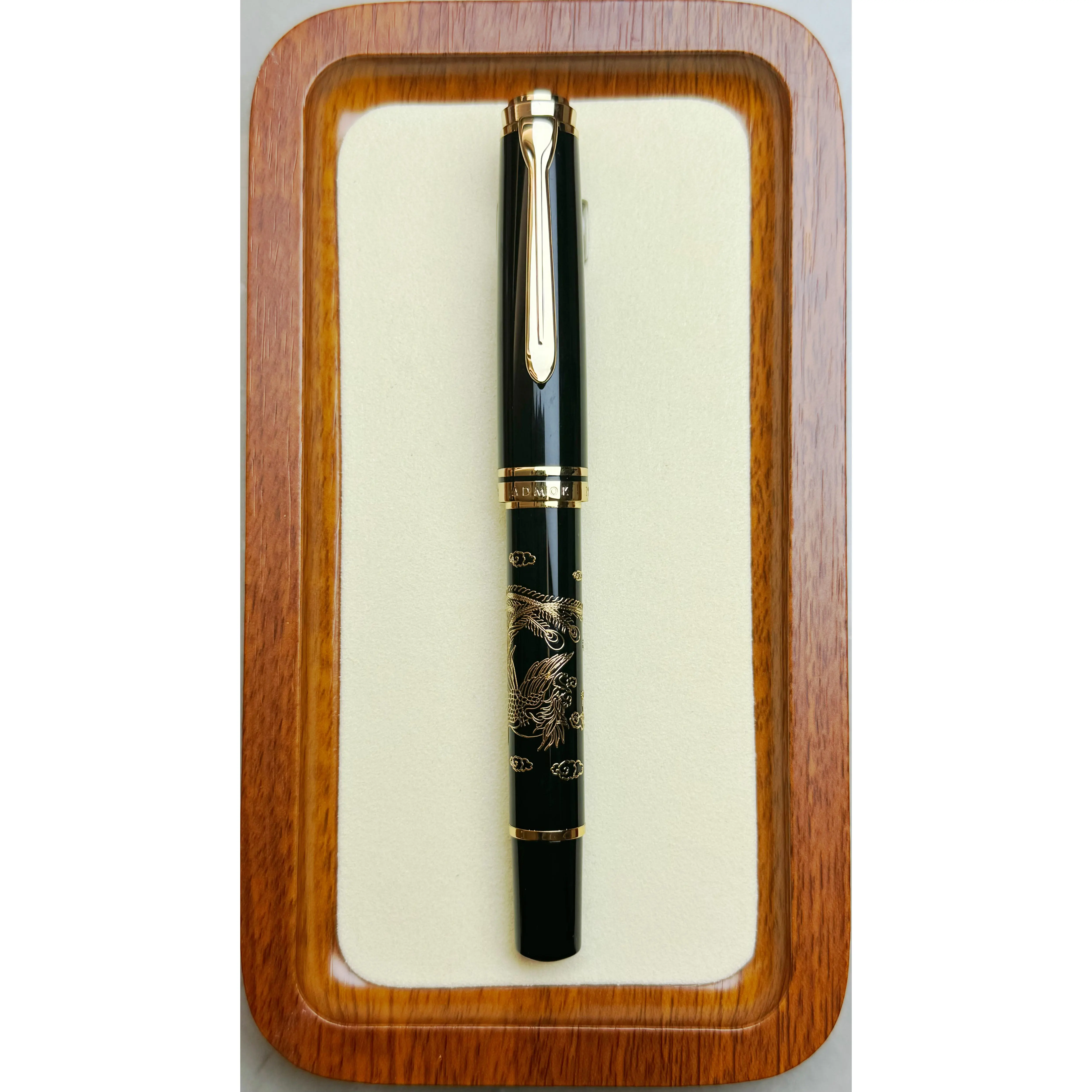 

ADMOK J800 Finely Carved Piston on Ink Schmidt Nib BOCK Nib Pelican Pen Baileybird Fountion Pens Writing Business Office