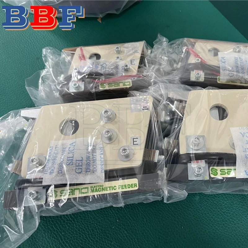 Vibrating Feeder Linear Feeder CS-0 Sanki Electromagnetic Linear Feeder Drive Base Vibrator