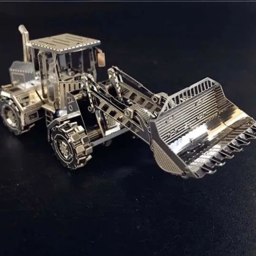 

Let's Put Together A 3D Three-dimensional Manual Bulldozer DIY Assembly Model Together.