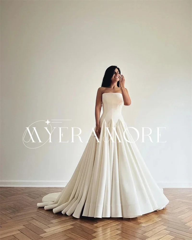 エレガントなストラップレスサテンのウェディングドレス Aラインスイープトレイン花嫁ドレスフロアレングスパーティードレスカスタマイズされたvestidos de novia