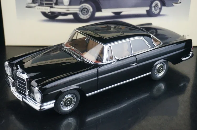 

Autoart 1:18 280SE 1971, черный винтажный автомобиль, имитация ограниченной серии, все открытые металлические статические модели автомобиля из сплава, игрушка в подарок