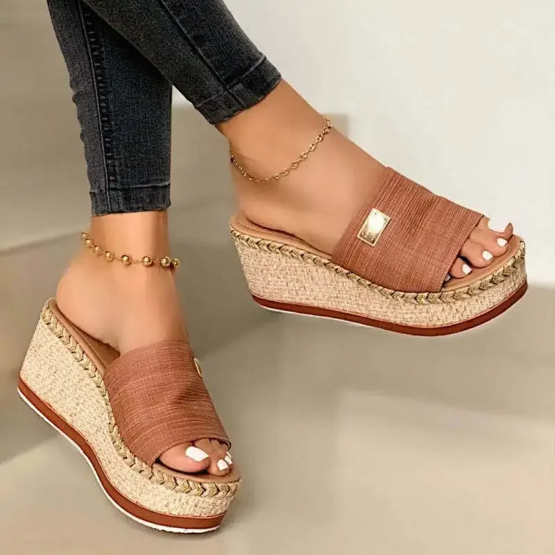 Anpassbare Sommer-Keilsandalen für Damen, Plateau-Flip-Flops, weiche, bequeme Freizeitschuhe, Outdoor-Strandslipper, Damensandalen