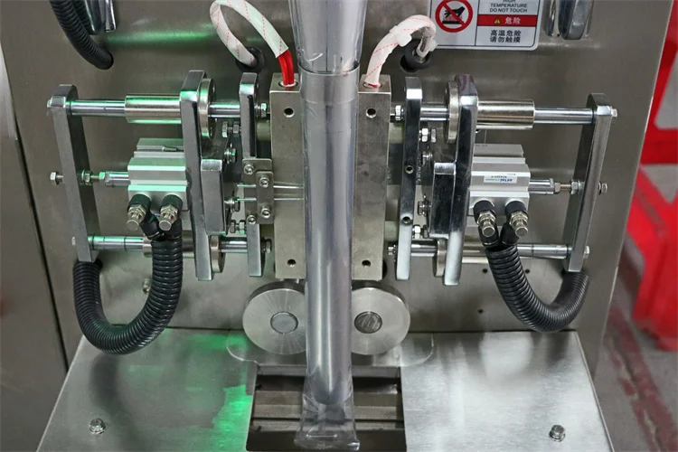 ماكينة تعبئة وتغليف ملحقات الأثاث الأوتوماتيكية ماكينة تعبئة أجزاء الأجهزة المسمار ماكينة تعبئة مسمار الجوز #2