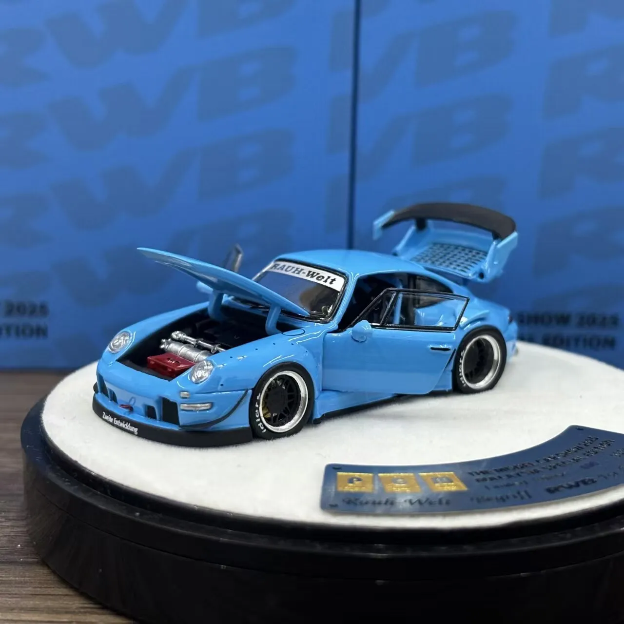 

PGM 1:64 RWB 993 Blue Malaysia Exhibition Edition Simulation Limited Edition Alloy Metal Static Car Model Toy Gift