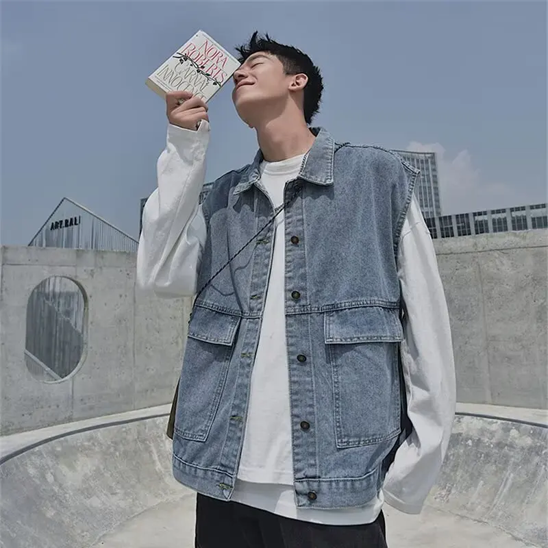 

Мужской джинсовый жилет свободного кроя, весенне-осенняя универсальная стильная куртка, повседневный стандартный стиль, с пуговицами, молодежная весенняя одежда