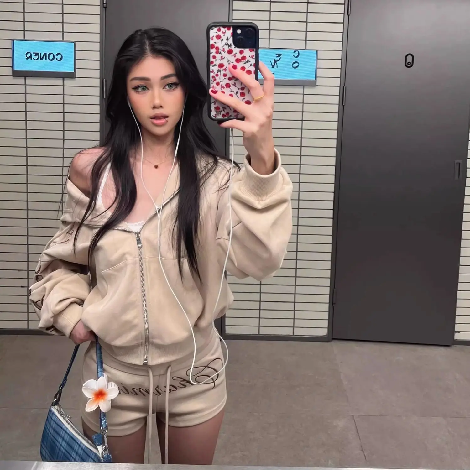 ملابس رياضية مطرزة بحروف أمريكية ريترو مقنعين شورت نسائي للربيع والخريف بأكمام طويلة طقم سترة صوفية Triens