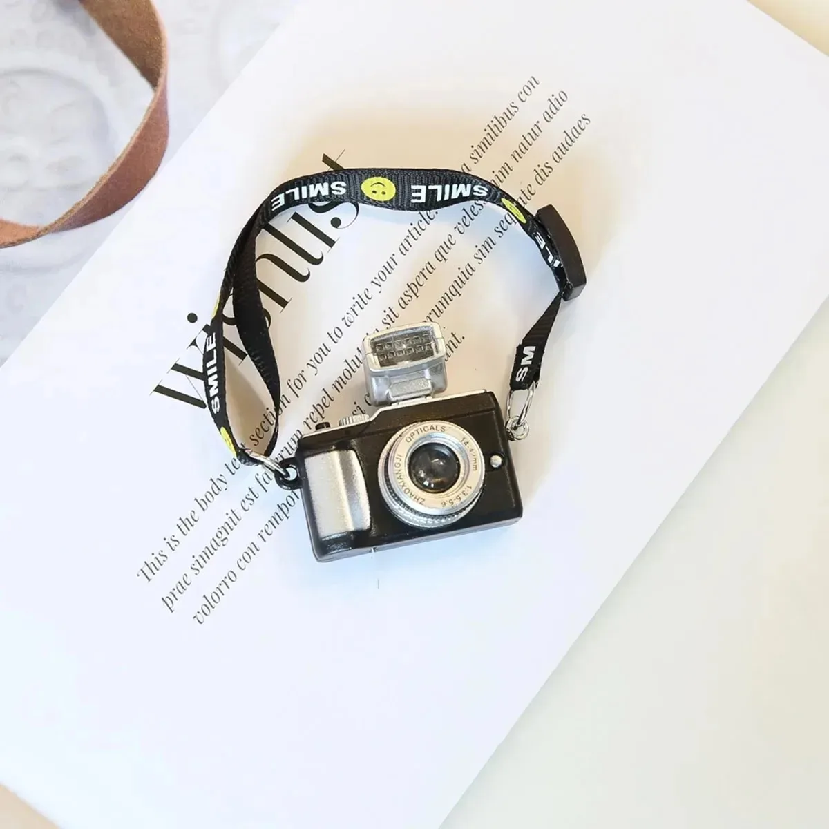 ل 15 سنتيمتر Labubu فلاش كاميرا القطن دمية حقيبة كاميرا الزخرفية إكسسوارات دمي