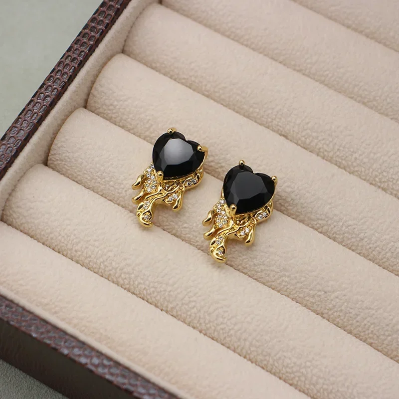 Retro Flame Black Zircon Niche Light Luxury Style 925 Silver Needle Earrings