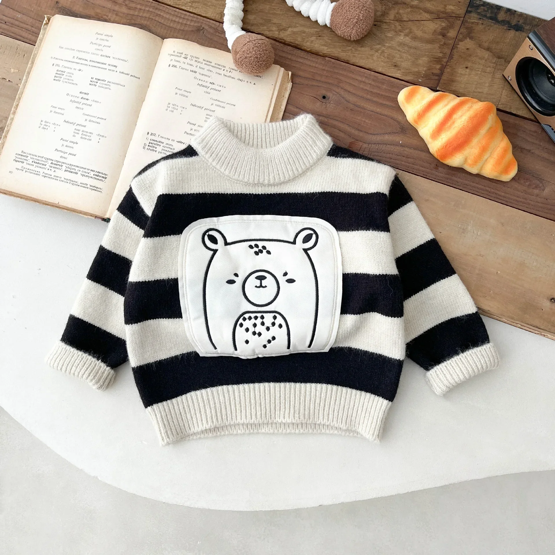 Autumn Winter Boy Baby Patch Bear Knitted Thicken Sweater Girl Children Fashion Cartoon Knit Pullover Shirt Newborn Casual Tops