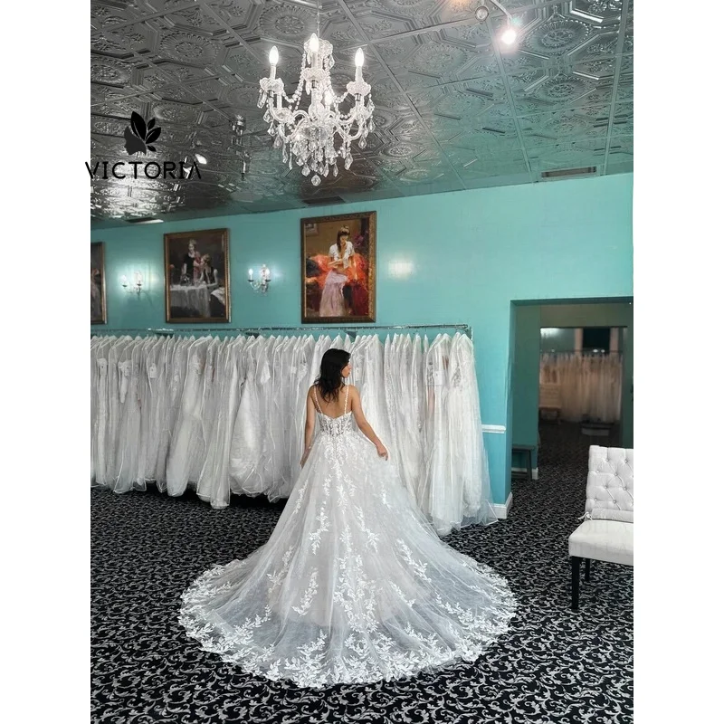 Charming V-neck Wedding Dress Bridal Spaghetti Strap Zipper with Button Lace Appliques Robe De Mariee Customised