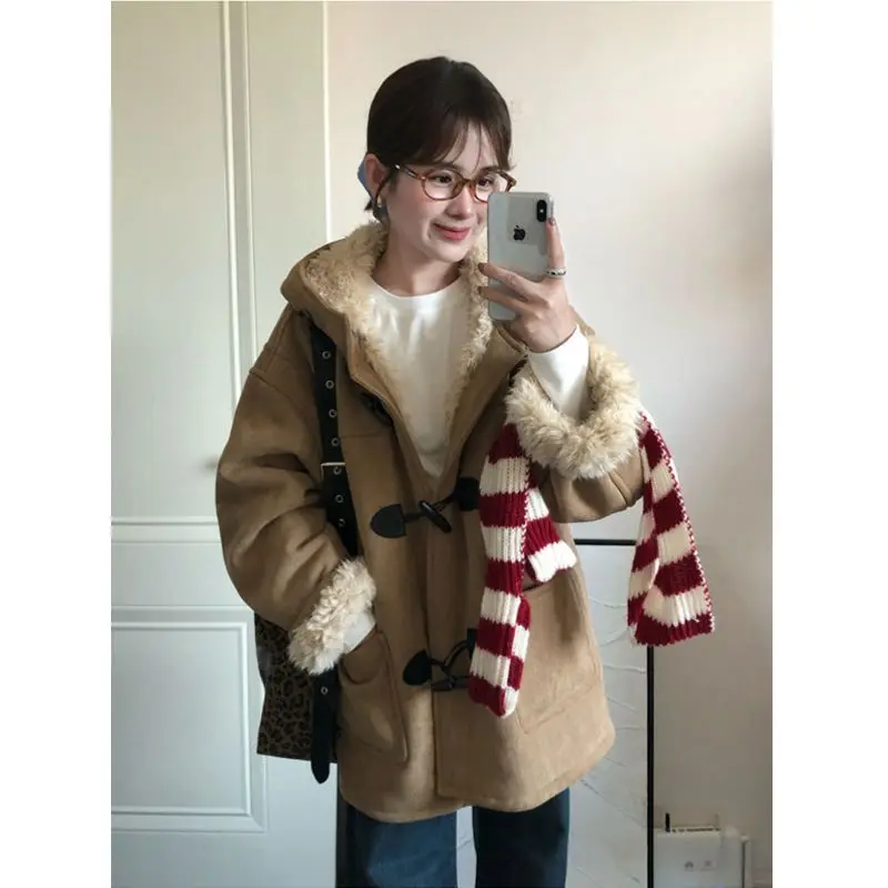 Women's new lamb jacket, environmentally friendly fur Winter female warmth cow horn fur integrated Korean thickened coat