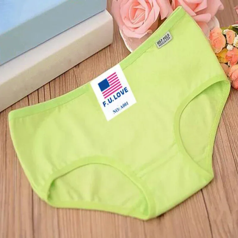 Hot Cotton Underwears Women\'s Briefs Breathable Soft Comfy Underpants One Size Lady Female Candy Color Women Accessory Gifts