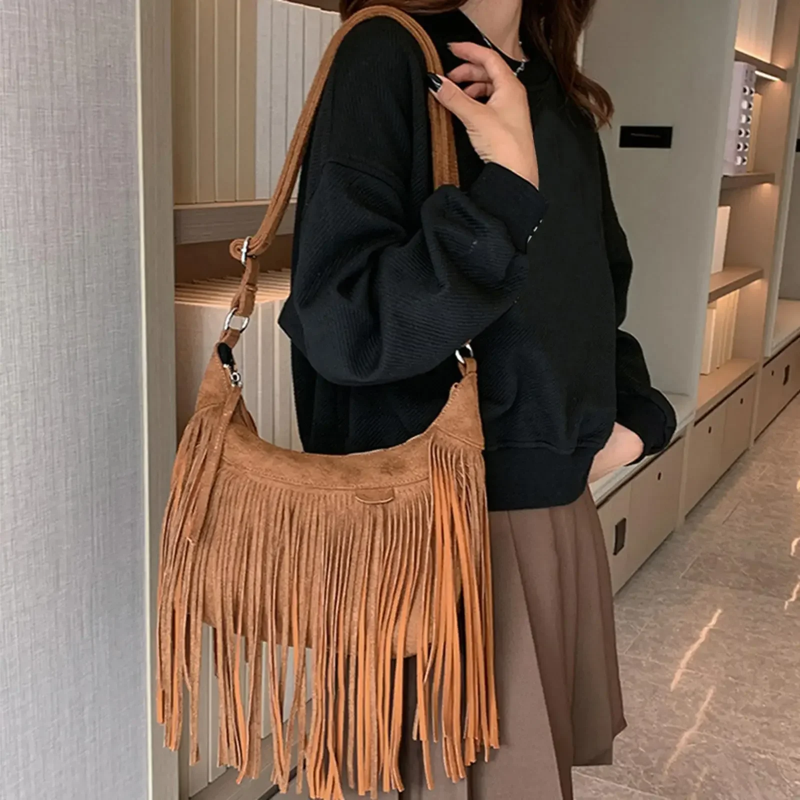 New Large Retro Fringed Handbag Totes Bag PU Messenger Bag Zipper Soft Ethnic Style Women’s Fringed Leather Shoulder Bag