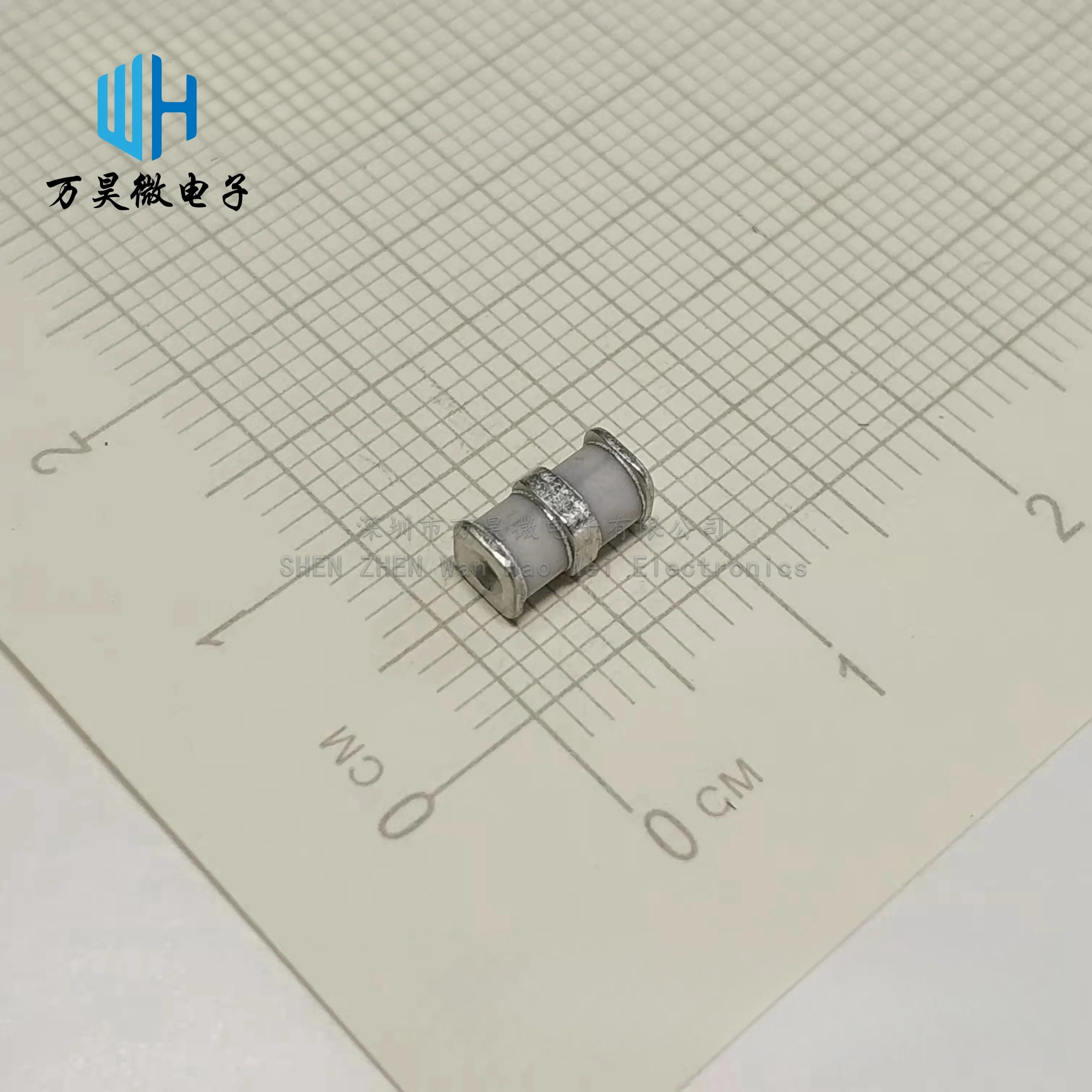 5PCS/LOT ceramic gas discharge tube 3.5X6.8mm SMD 3R090-3SSS 3RG090M-3 SE60-470X 3R90V 470V  Surge protective