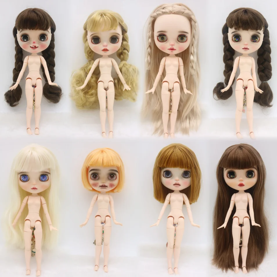 BJD Customized Blyth doll  by hand customized  body and hair is similar