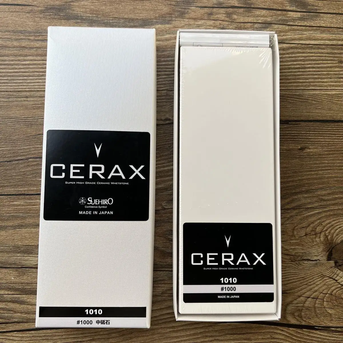 

Japanese Suehiro Soaking Whetstone Cerax 1010 Grit #1000 Sharpening Stone, Made in Japan