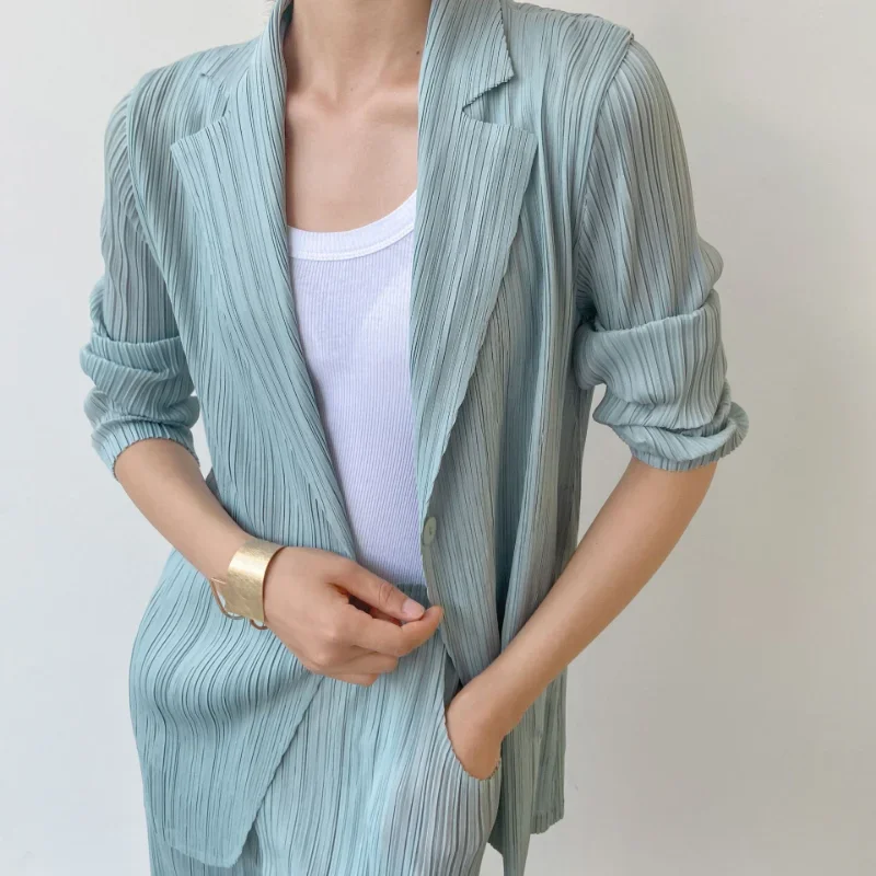 

Women Pleated Tailored Coats Spring Autumn Ins Thin Blazers High-end Commuting Age-reducing Suits Loose Elegant Dinner Jackets