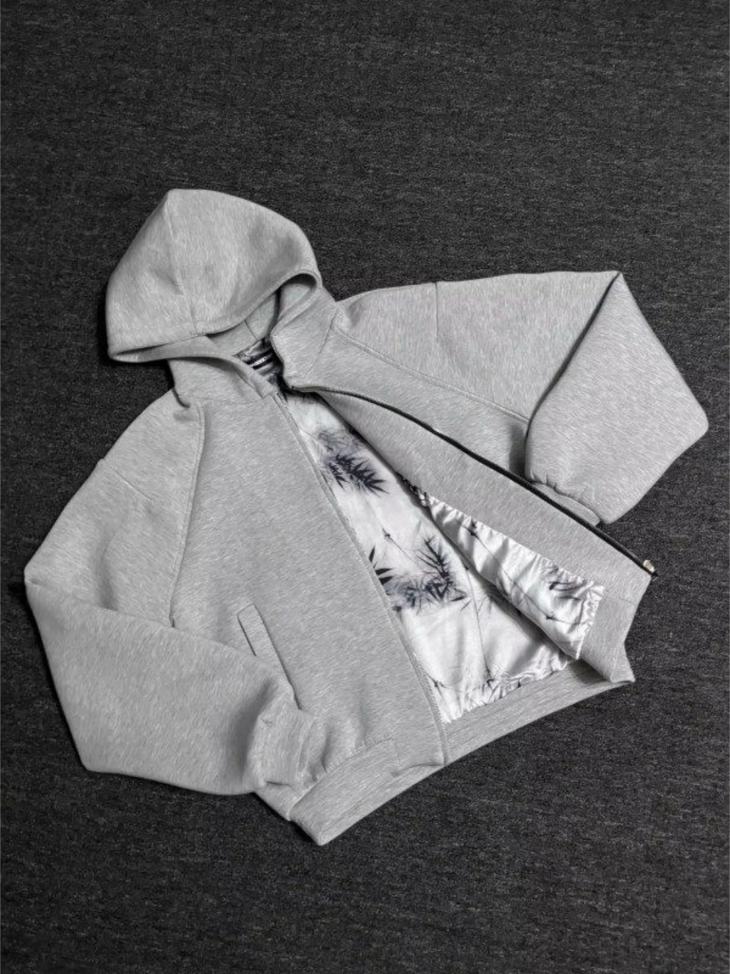 

Мужская толстовка American Sle Cleanfit: дизайнерская модель, плотная, износостойкая верхняя одежда, осенняя трендовая модель от бренда Haome Top