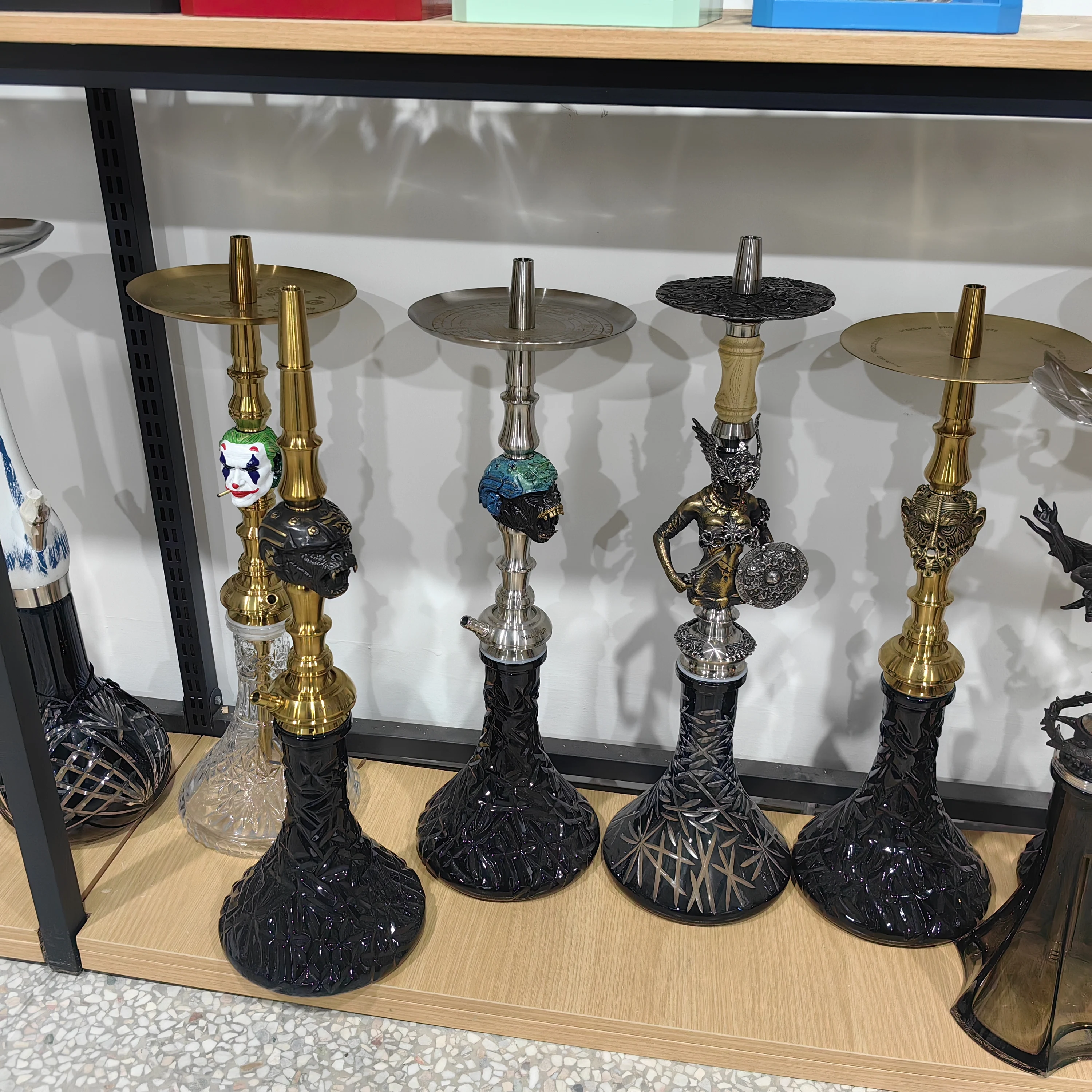 Maklaud Cold Golda Hookah Shisha Set High Quality 304 Stainless Steel Large Hookah with Glass Bottle Single Pipe view 3