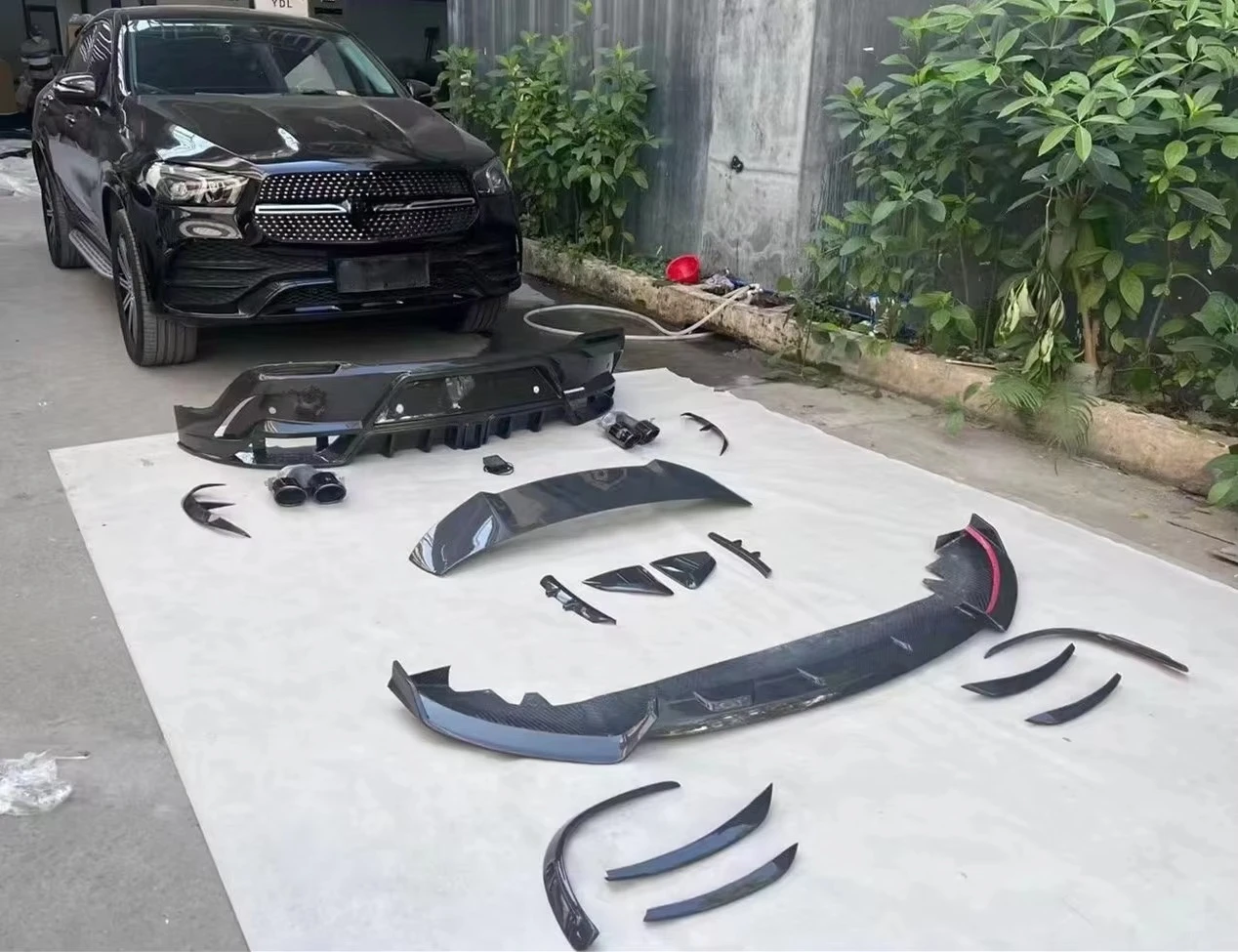 For Gle Coupe Carbo… - image