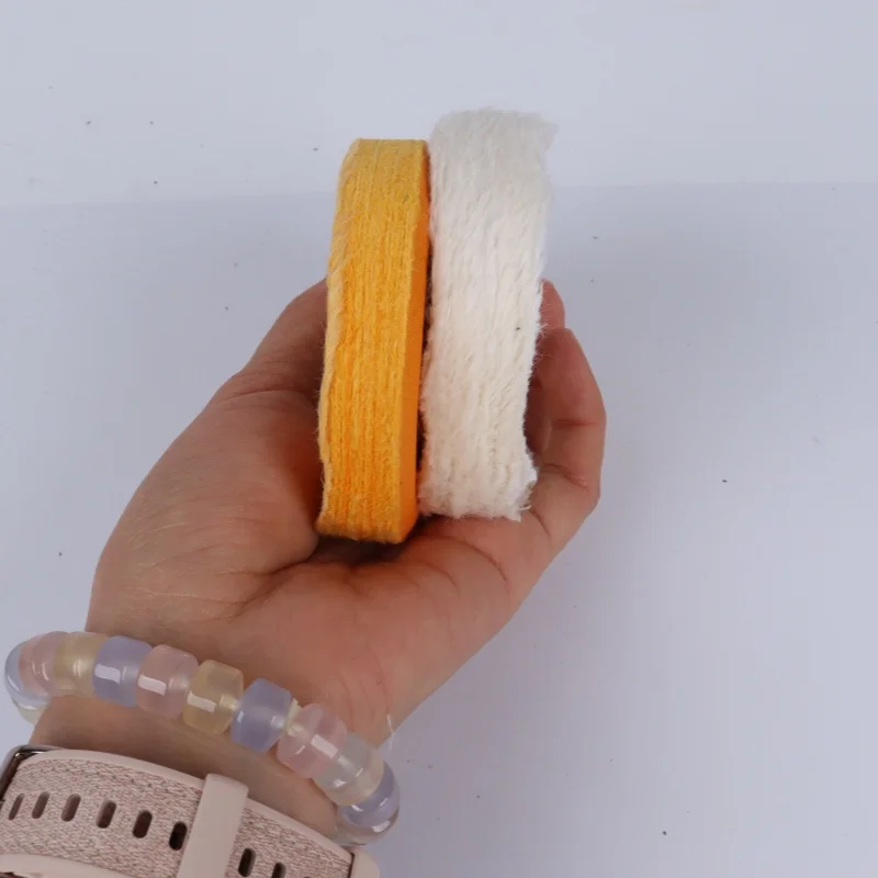 2-Piece Set of 7.5cm Fine Polishing Wheels, 1cm Center Holes, Yellow Cloth Wheel and White Cloth Wheel Combination, Specially Designed for Bench Grinders, Used with Polishing and Cutting Compounds, Flexible, Durable, High Gloss