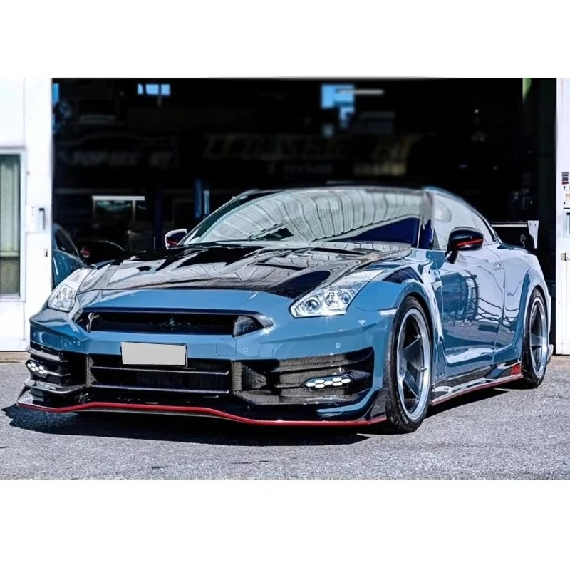 For GTR R35 Upgrade 2024 Top Secret Carbon Fiber Car Front Rear Bumper Spoiler Engine Cover Side Skirts for GTR R35 Body Kit