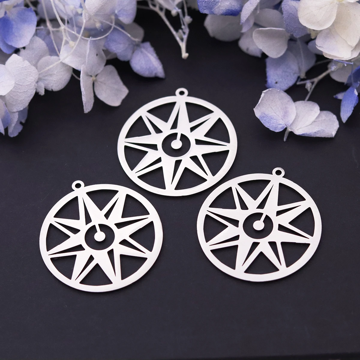 3pcs Stainless Steel Round North Star Compass Charms Travel Pattern Pendants for Necklace Bracelet Earrings DIY Jewelry Making