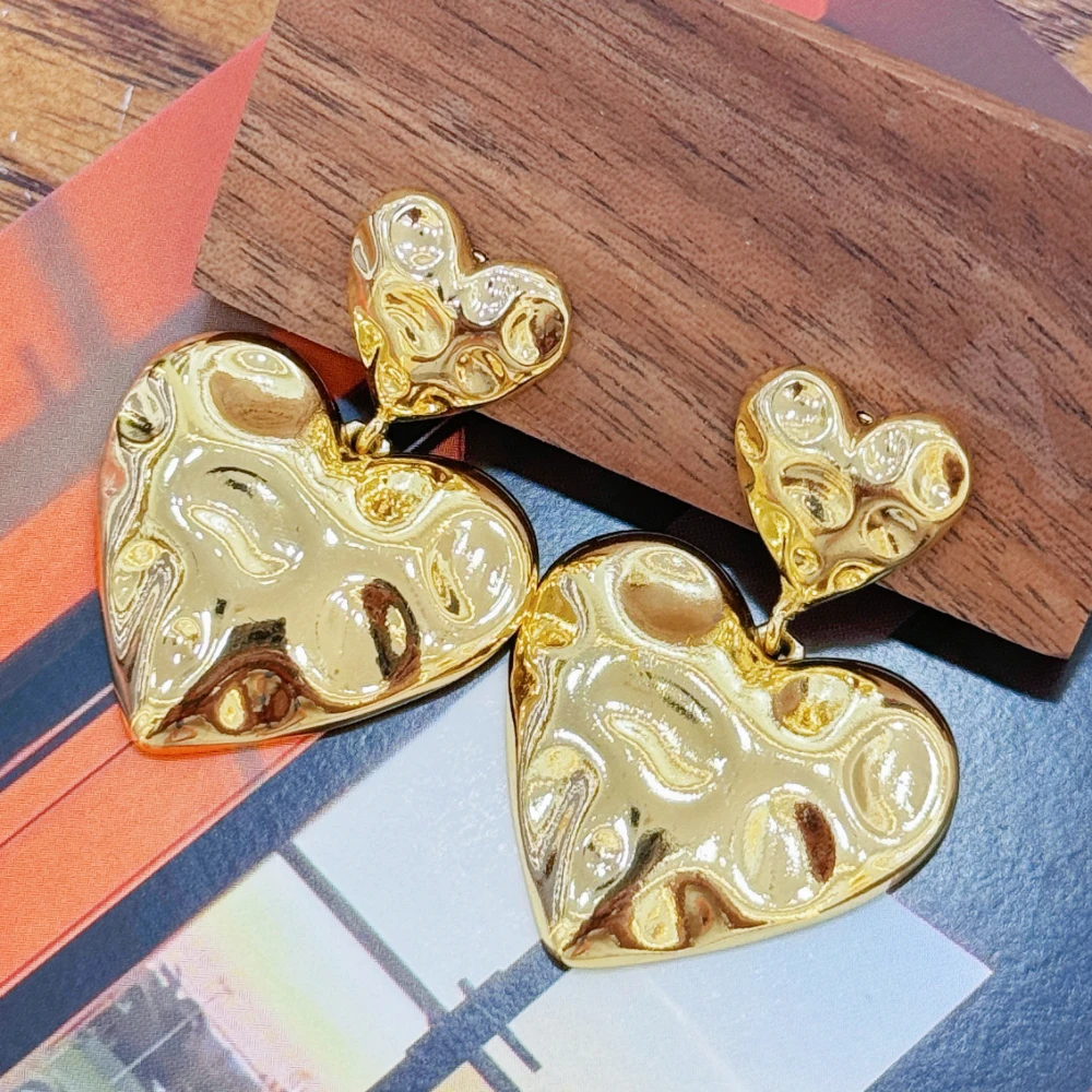 

Light luxury earrings retro trend heart-shaped women's fashion pendant party birthday gift, affordable products