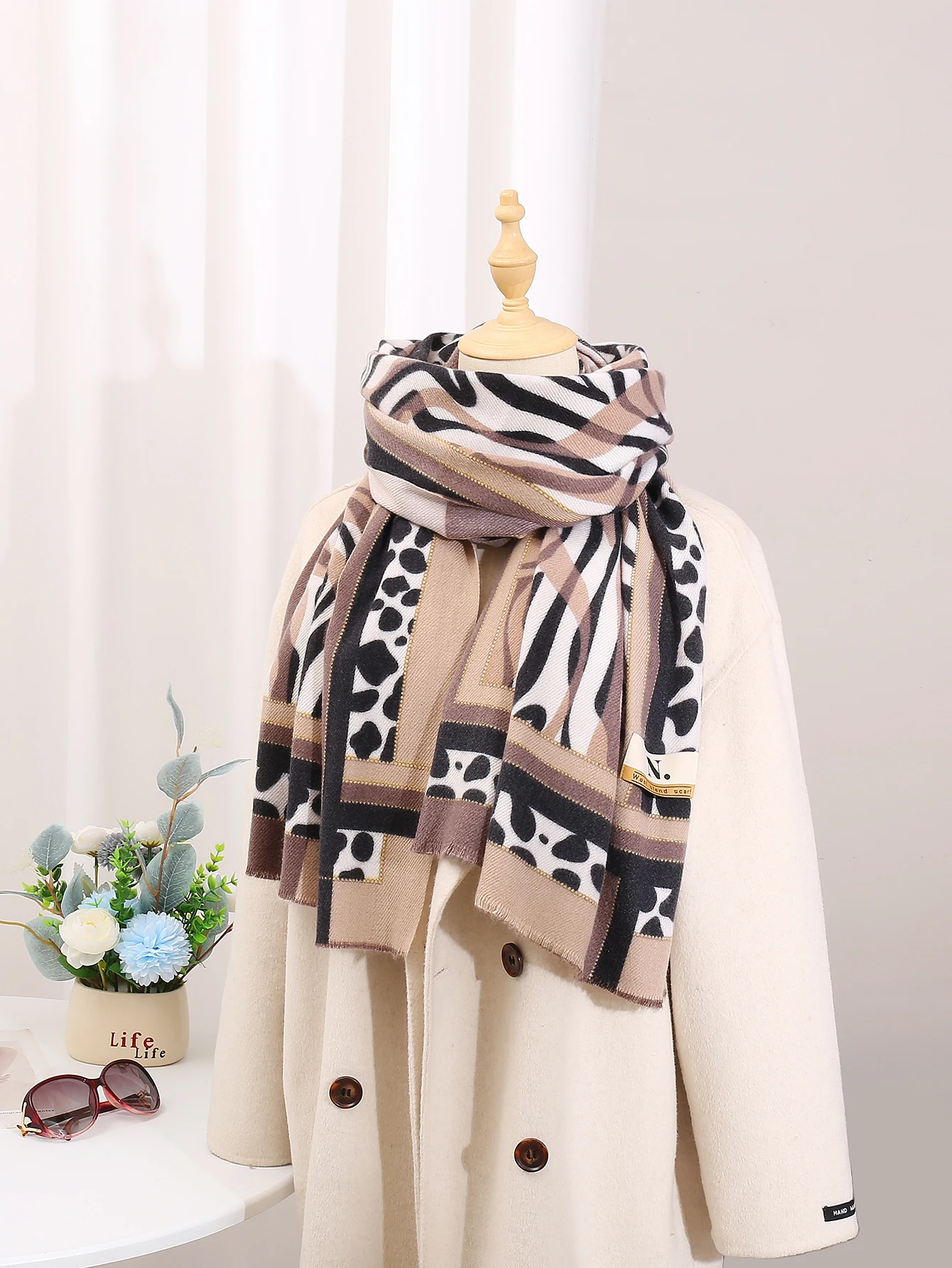 New cashmere leopard print zebra print pashmina scarf soft and warm casual women\'s scarf shawl