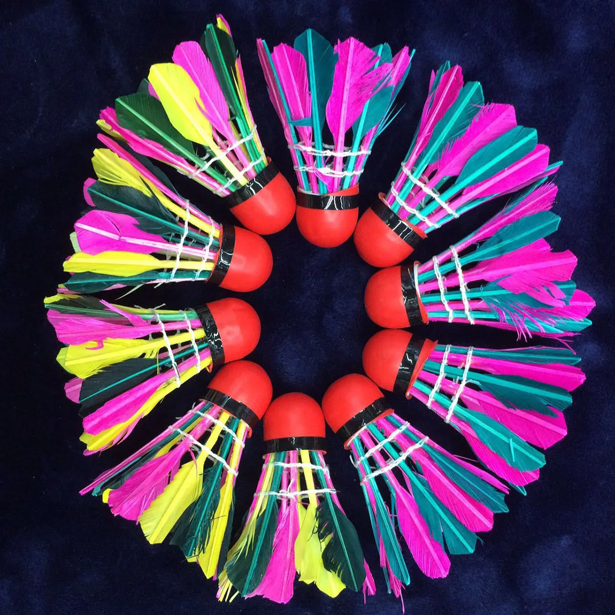 

1 Colorful Shuttlecock Lightweight Badminton Balls Kids Games Durable Stable Flight Performance Portable Storage