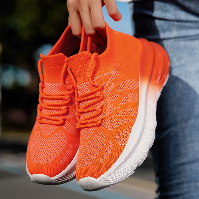 أحذية نسائية صيفية جديدة شبكية قابلة للتنفس، أحذية رياضية منسوجة بنعل ناعم، جوارب خفيفة الوزن، أحذية جري كاجوال