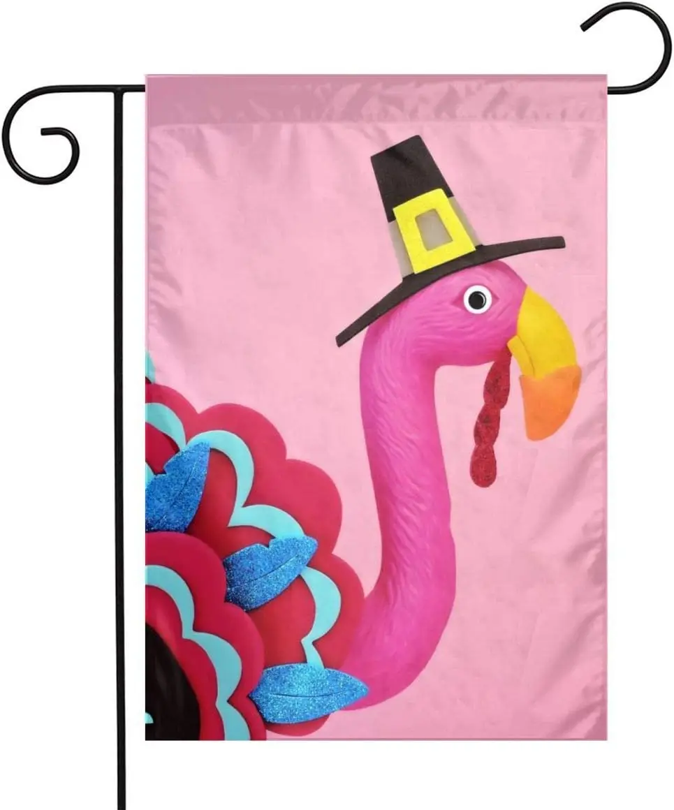 BULKSE Bandera de jardín de 12.0 x 18.0 in, flamenco rosa, aspecto como una pavo y usando un sombrero de peregrino, decoración para el hogar y el patio al aire libre LOI