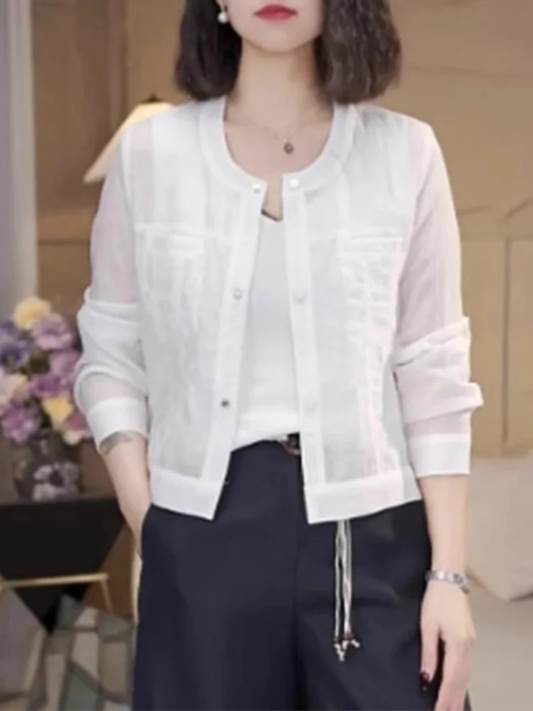 

Women's Short Lightweight Breathable Summer Sun Protection Jacket Outdoor Fashionable Lightweight Outerwear Casual Style