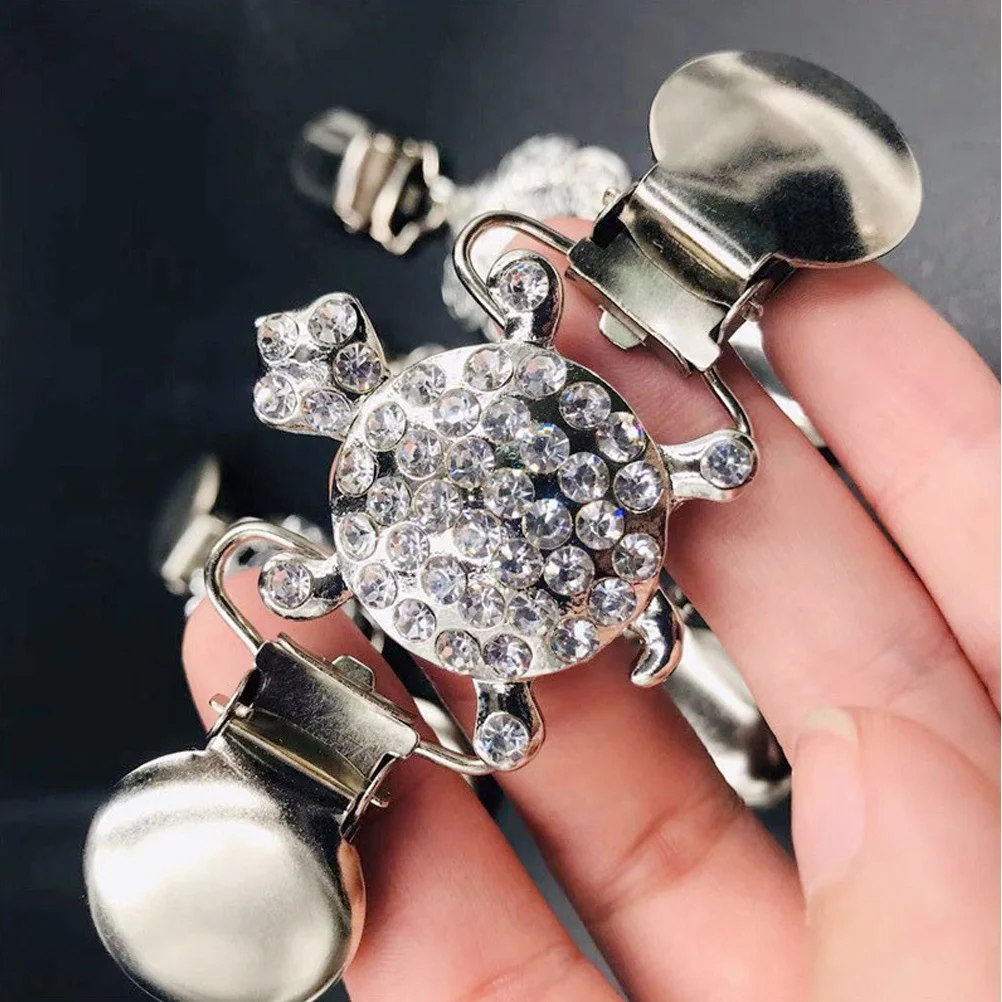 

1Pcs Animal Sweater Brooch Clip Creative Turtle Alloy Shawl Clip Clothing Accessory for Women Sweater Shirt Cardigan