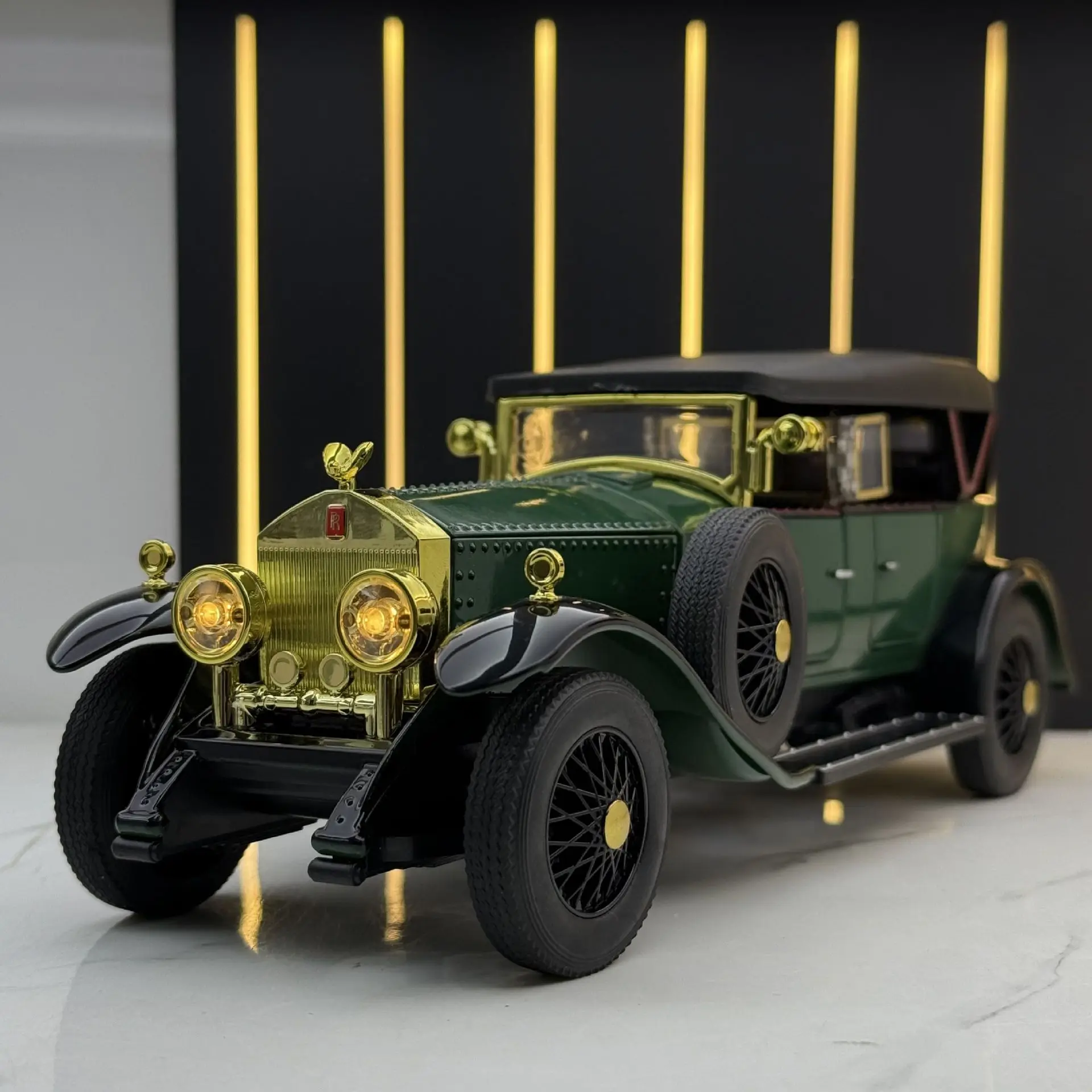 1:24 La primera generación de coches clásicos retro, modelo de aleación, juguetes con sonido y luz, regalos para niños, adornos de mesa