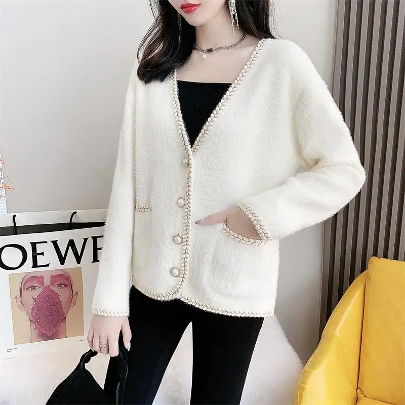 2023 New Women\'s Clothing Solid Color Knitted Long Sleeve V-Neck Loose Casual England Button Furry Sweaters Cardigan