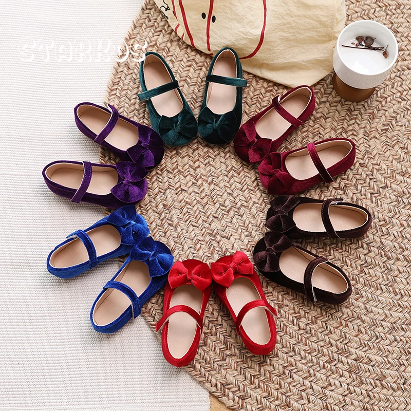 الكلاسيكية Bowknot المخملية الباليه الشقق الفتيات الرجعية الأحمر الأخضر القطيفة ماري جين أحذية طفل رضيع الخريف فستان الأميرة Zapatos