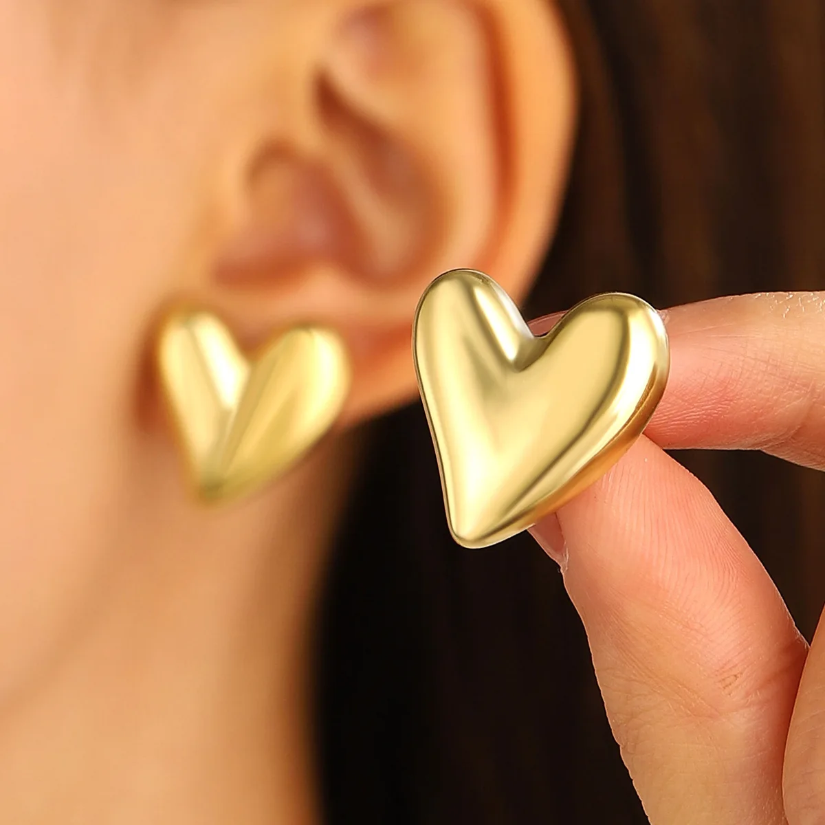 925 Silver Needle Fashion Gold Color Heart Earrings For Women Jewelry 2024 Trending Resin Peach Heart Stud Earrings Z40