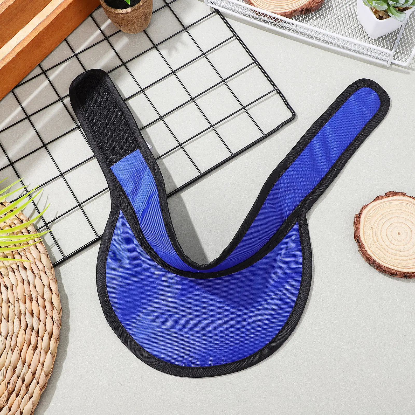 Shield Collar Radia…