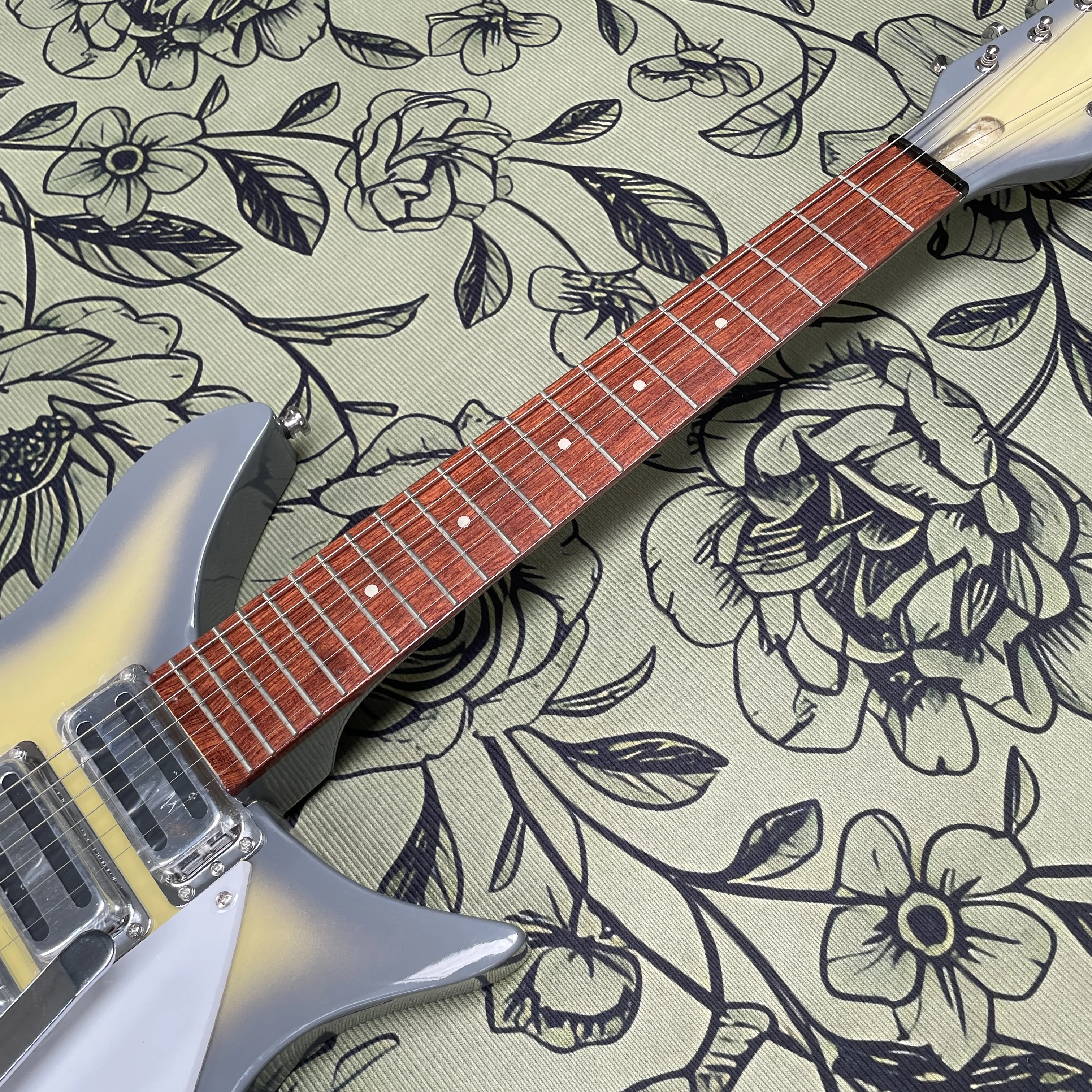 경량 6현 일렉트릭 기타, 마호가니 바디 고출력 픽업 - Electric Guitar Beginner 리뷰 및 가격