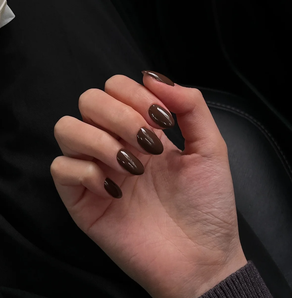 

10 шт., новая горячая распродажа, короткие овальные ногти ручной работы, ретро коричневый дизайн, осенние накладные ногти, носимые советы по дизайну ногтей для девочек