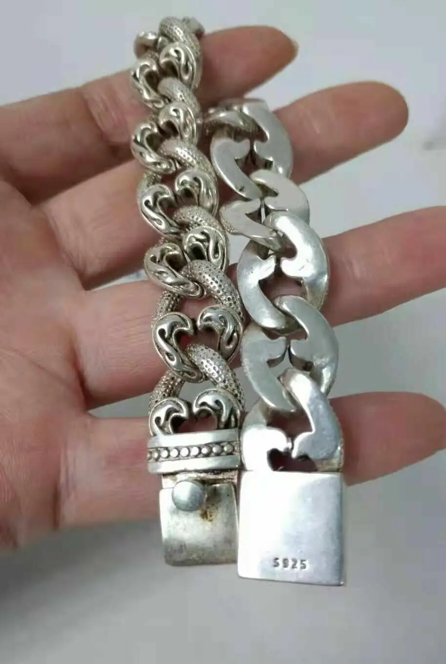 Exquisite Old Chinese tibet silver handmade Riding whip Bracelet