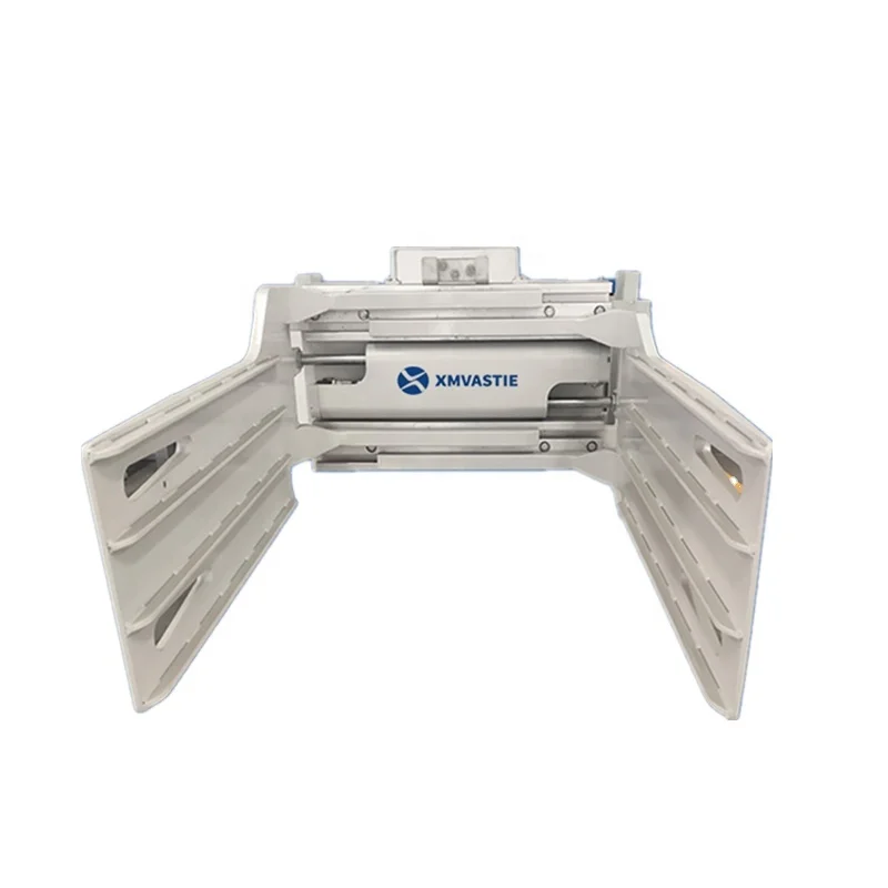 

High-Quality Electric Bale Clamp W/ Sideshifter & Rotation | Forklift Attachment