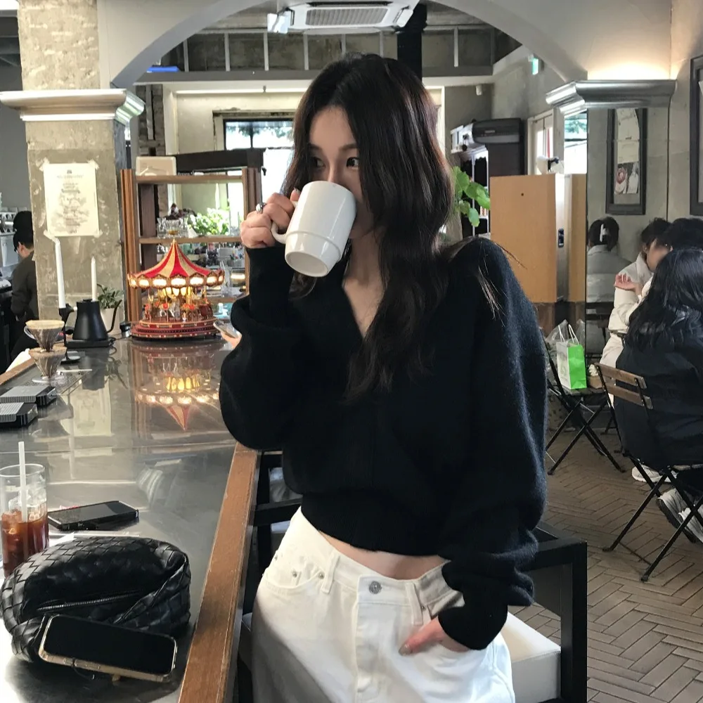 Versatile Knitted Sweater Women's Shoulder Bared V-Neck Two-Way Wearable Casual Chic Style Chinese Made Knitwear