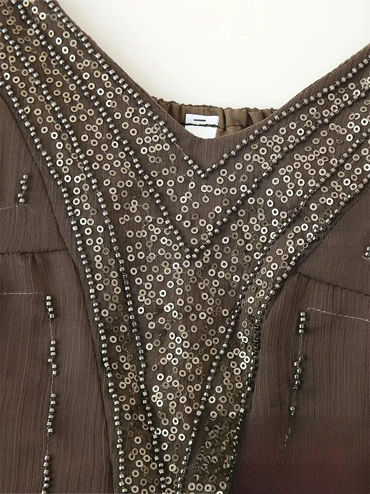 ชุดเดรสลำลองสไตล์ชิคสำหรับผู้หญิง แบรนด์ KONDALA แบบเรียบง่าย สายเดี่ยว ปักเลื่อม แต่งระยิบระยับ ชุดมินิเดรสแฟชั่นใหม่ประจำปี 2025 ชุดเดรสสั้นสำหรับฤดูร้อน