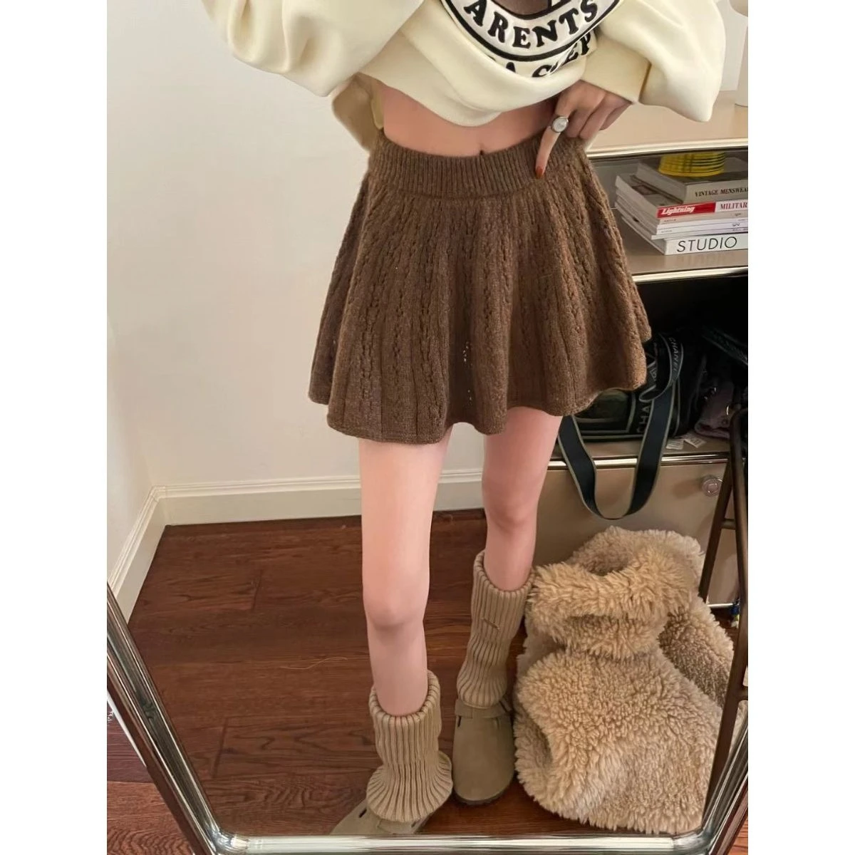 

Knitted Midi Skirt for Women Autumn/winter 2025 New Short Skirt with Hollow Out Design, A-line Umbrella Skirt