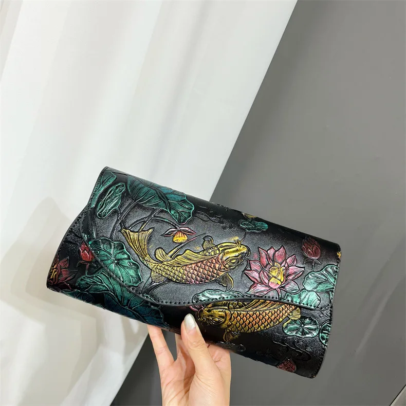 

Carved Floral Lightweight Casual Crossbody Bag Elegant Ancient Style Wallet Fashionable Multi-Functional Handbag for Women