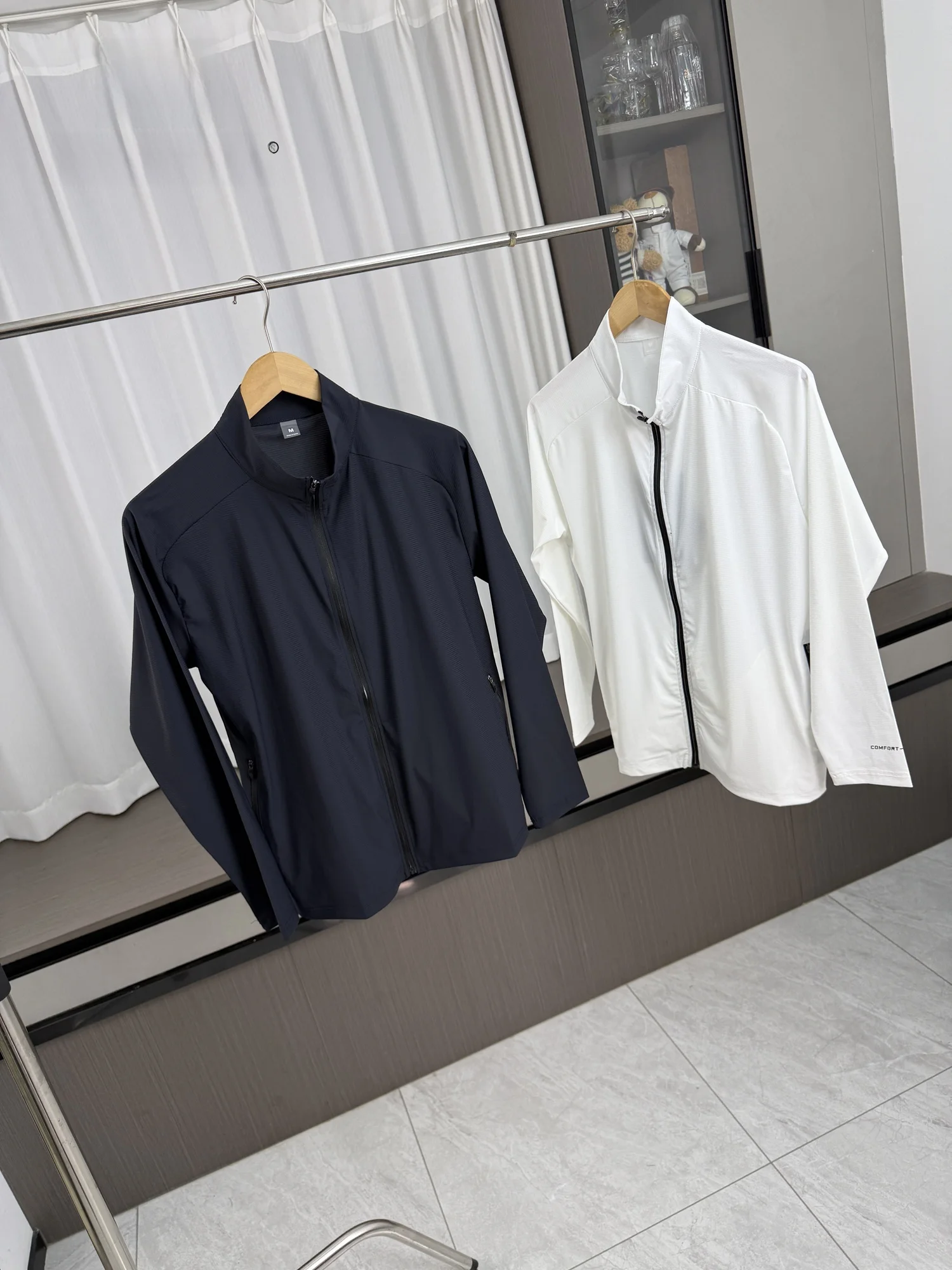 

Мужская дышащая куртка-ветровка на весну-лето с воротником-стойкой, однотонная, повседневная, спортивная, с защитой от солнца, модная верхняя одежда