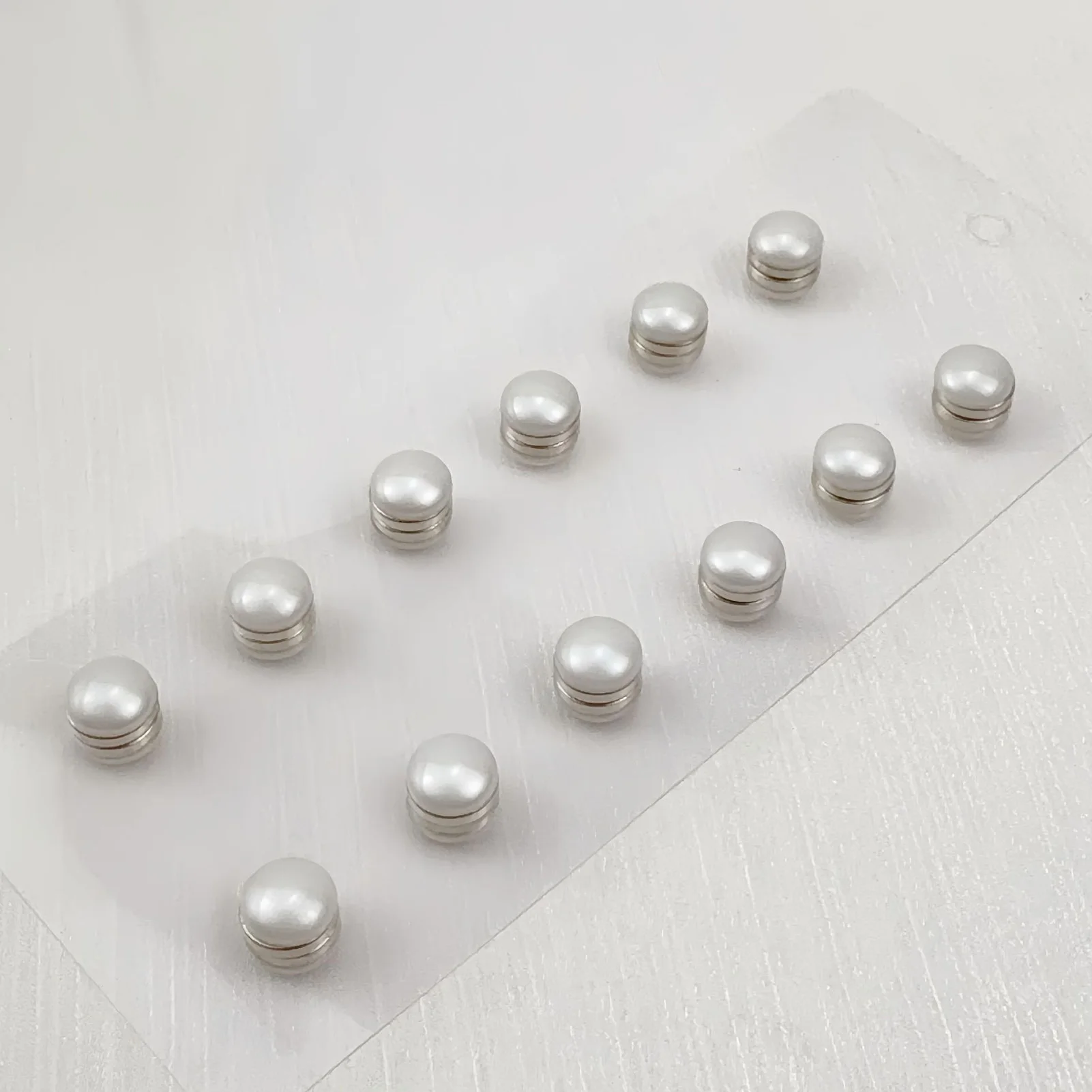 1pc Scarf Clip Pearl Alloy Decorative Buckle for Shawl Stole Elegant Magnetic Brooch Jewelry Accessory Gift Women's Wear