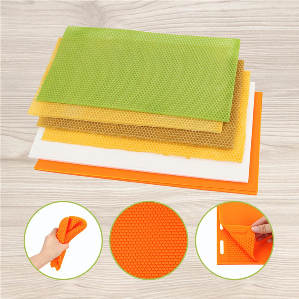 

2pcs Beewax Foundation Sheet Mould Flexible Beeswax Embosser Machine Mold Silicone Harmless Handmade Beekeeper Accessories